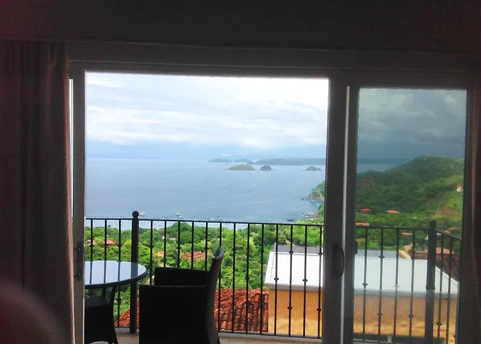 Luxury Condominium Breathtaking Ocean View