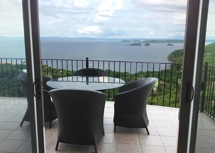 Luxury Condominium Breathtaking Ocean View