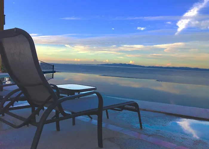 Aparthotel Luxury Condominium Breathtaking Ocean View