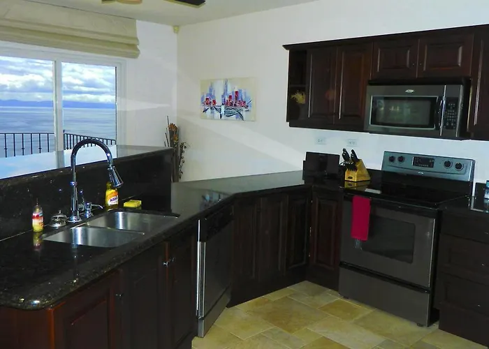 Luxury Condominium Breathtaking Ocean View Aparthotel *